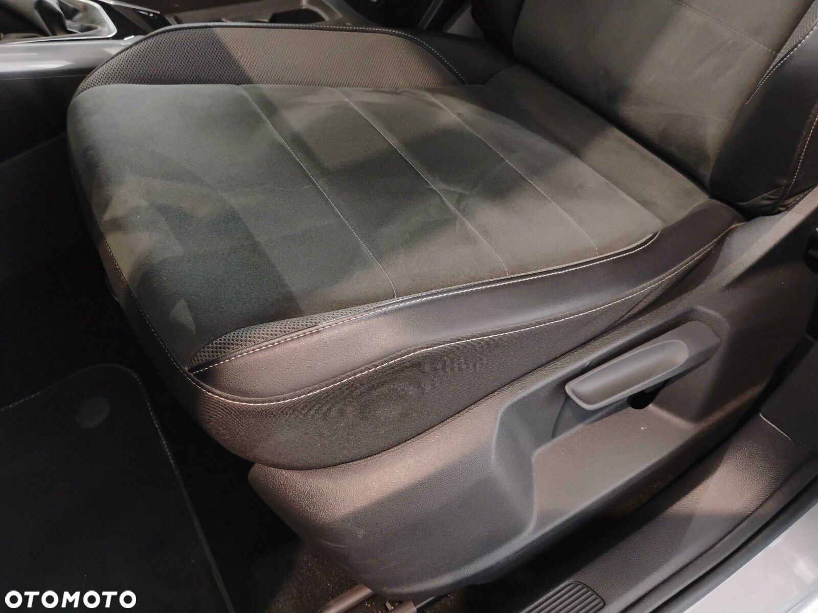 Volkswagen T-Roc 1.5 TSI Style DSG - 15
