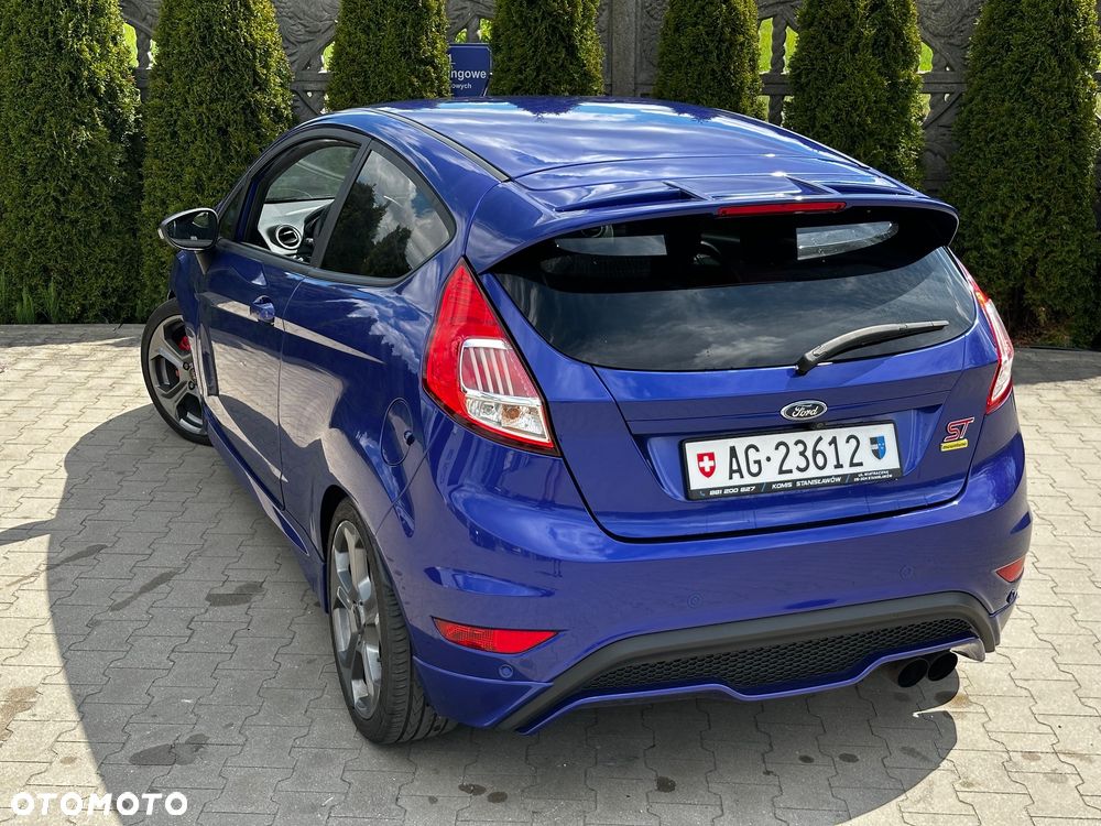 Ford Fiesta 1.6 EcoBoost mit Leder-Sport-Paket ST - 17
