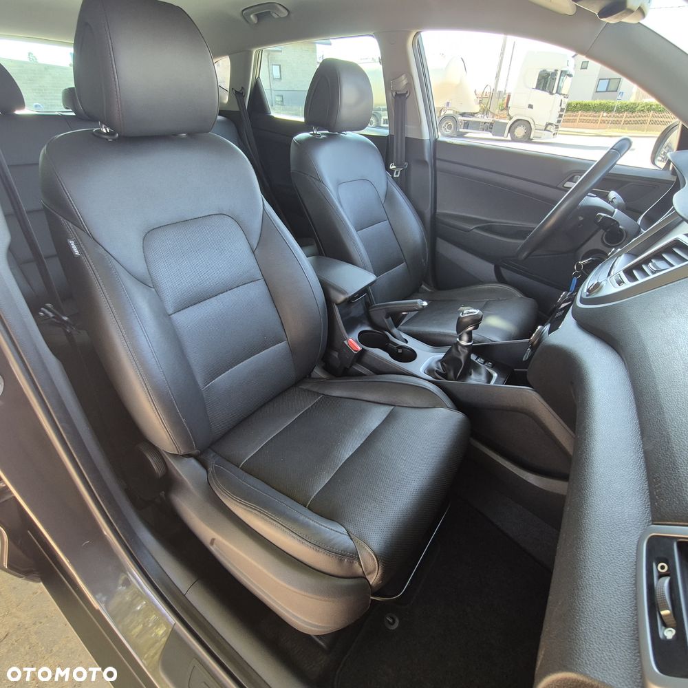 Hyundai Tucson 1.6 GDI BlueDrive Comfort 2WD - 21