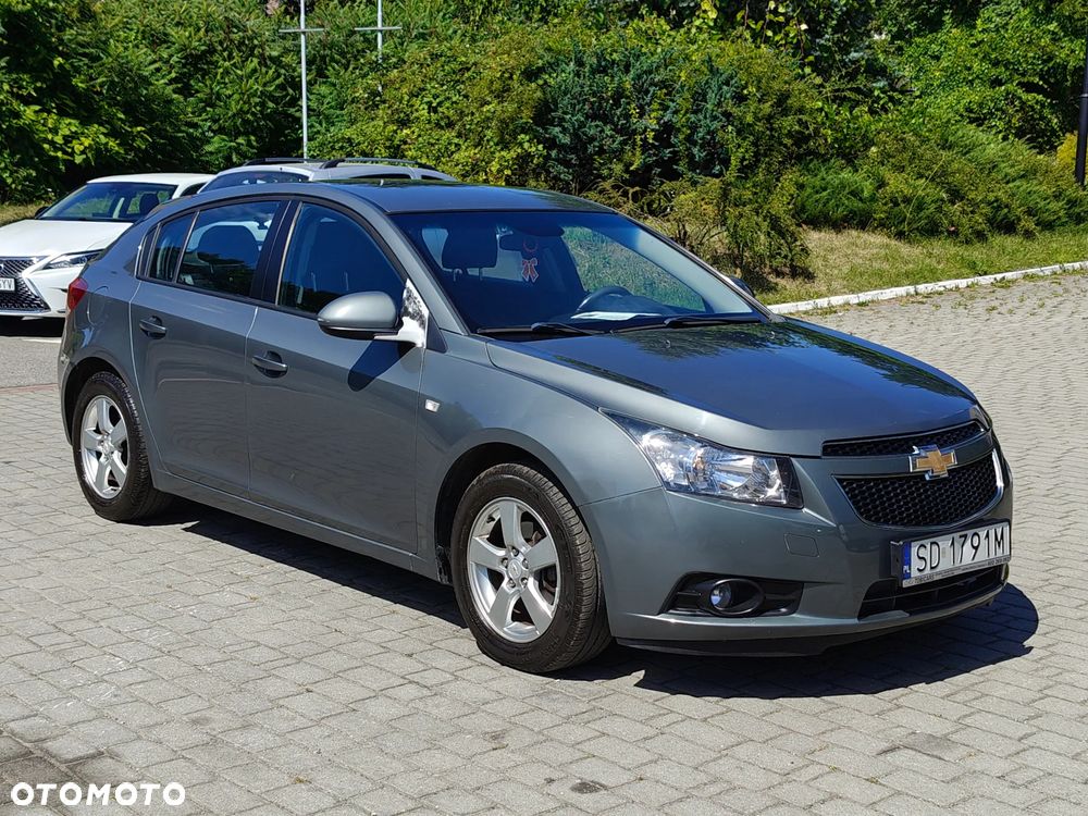 Chevrolet Cruze 1.6 LT - 13