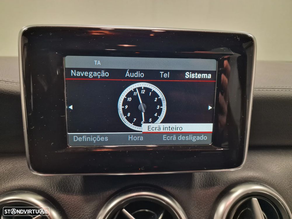 Mercedes-Benz A 180 d AMG Line - 52