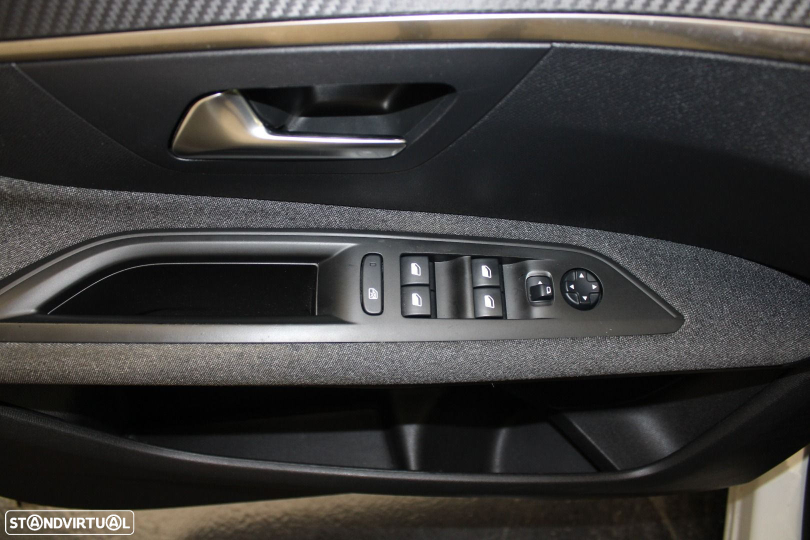 Peugeot 3008 - 25