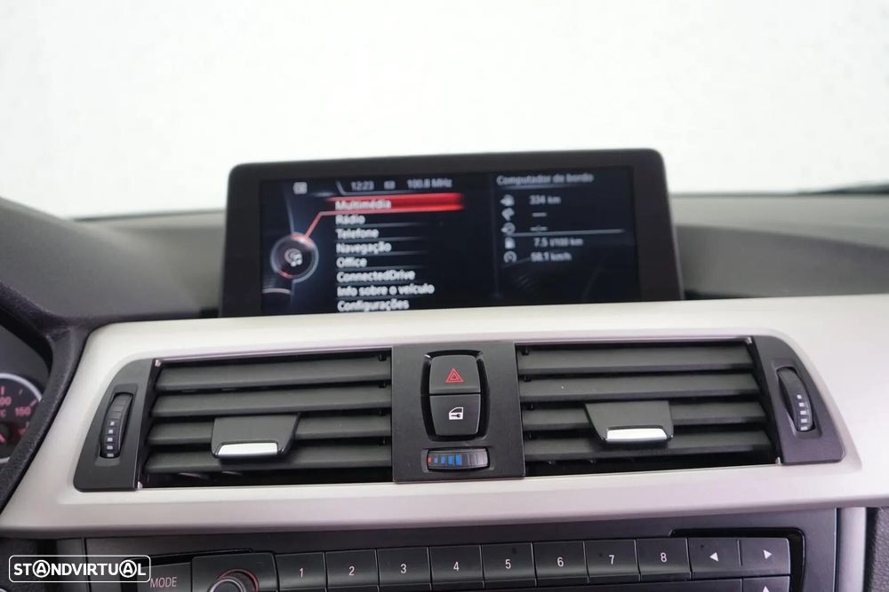 BMW 320 d Aut. Efficient Dynamics Edition - 33