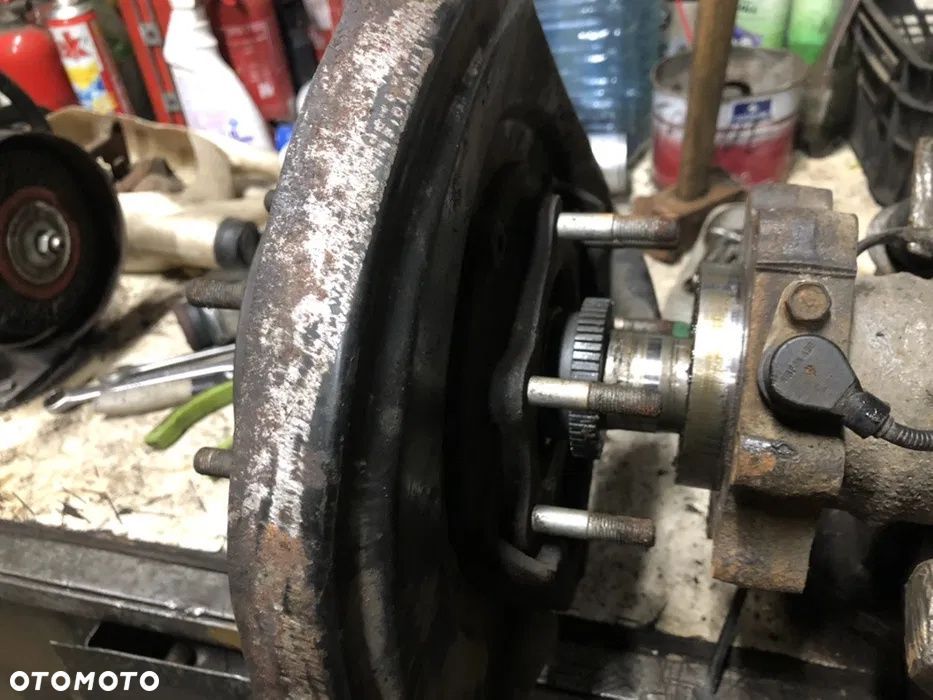 Pochwa mostu tył Nissan patrol y61 3.0tdi abs - 5