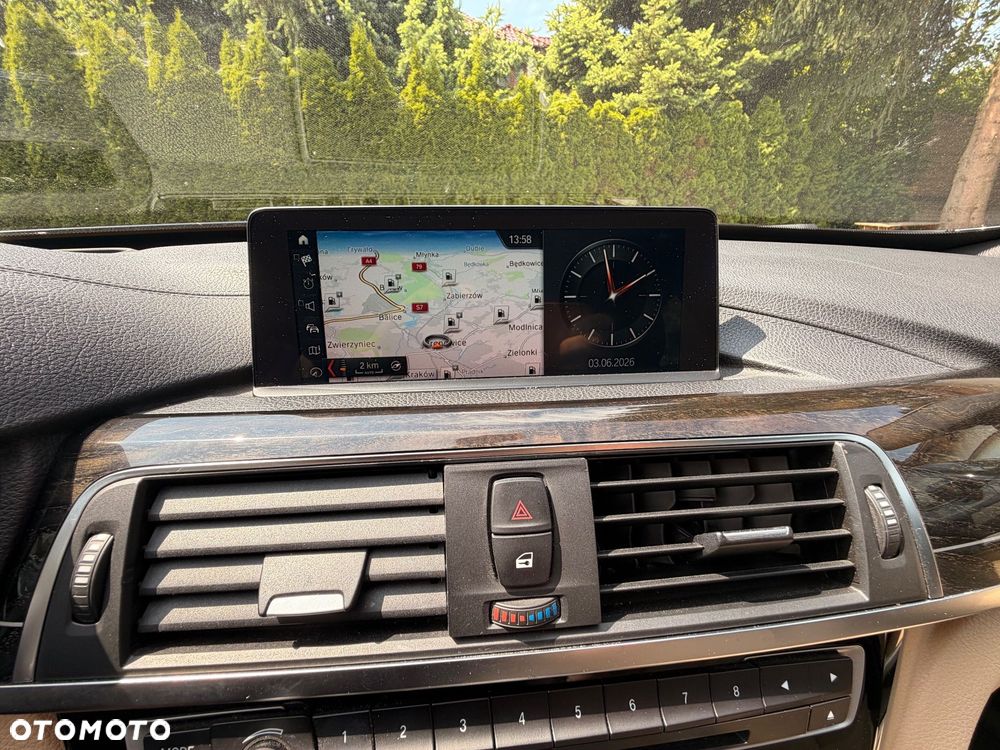 BMW Seria 3 320i GPF - 11