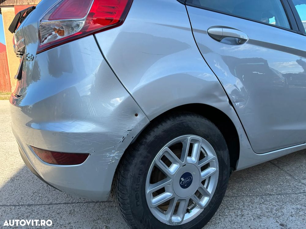 Ford Fiesta - 33