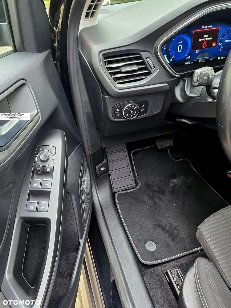 Ford Focus SW 1.0 EcoBoost Hybrid TITANIUM X - 9