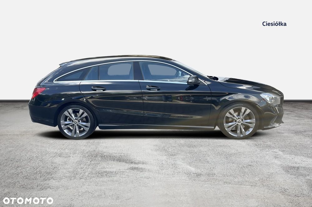 Mercedes-Benz CLA 220 d 7G-DCT - 4