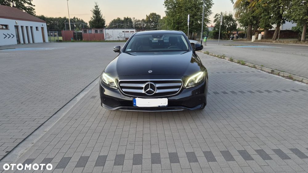 Mercedes-Benz Klasa E 200 9G-TRONIC - 17