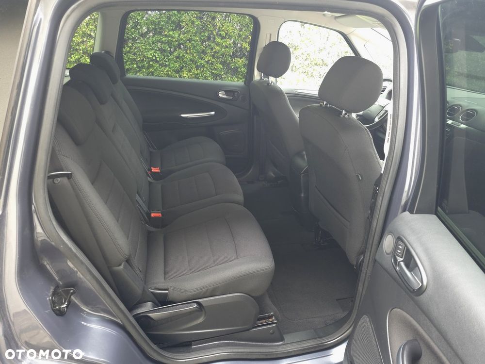 Ford S-Max - 9