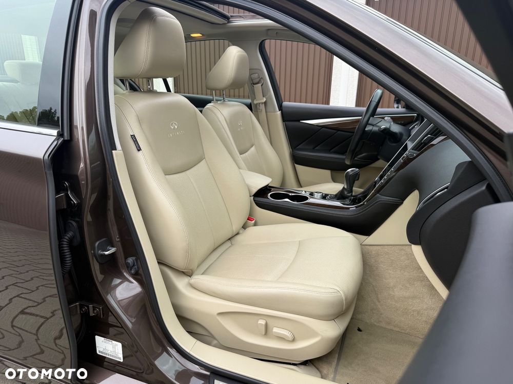 Infiniti Q50 2.2d Premium - 25
