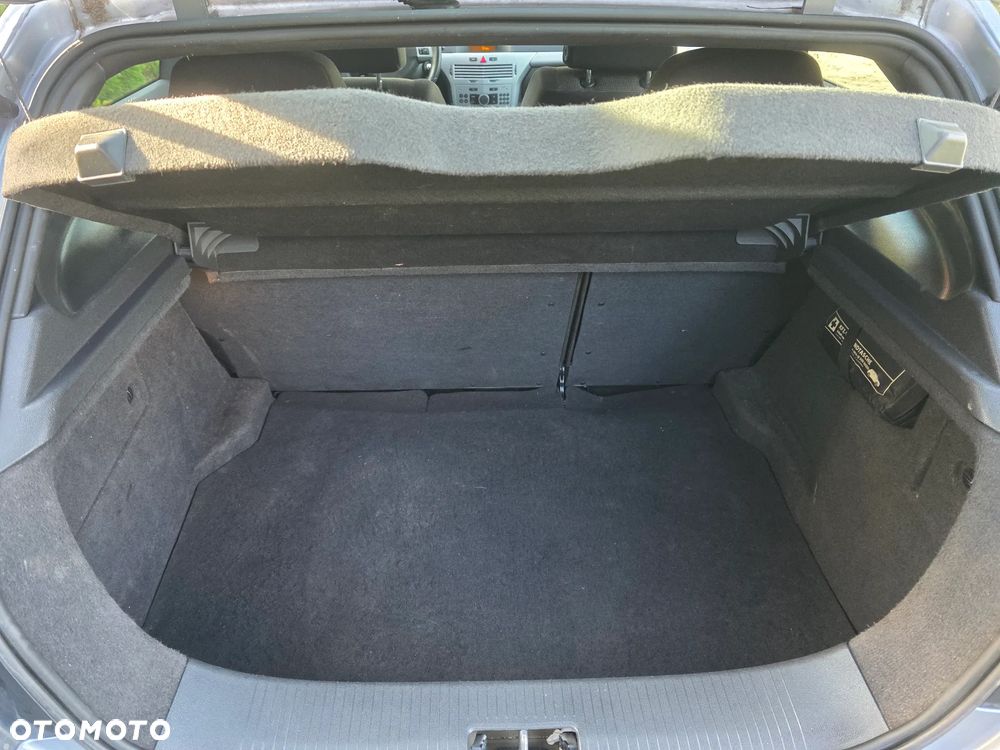 Opel Astra 1.6 Easytronic Sport - 20