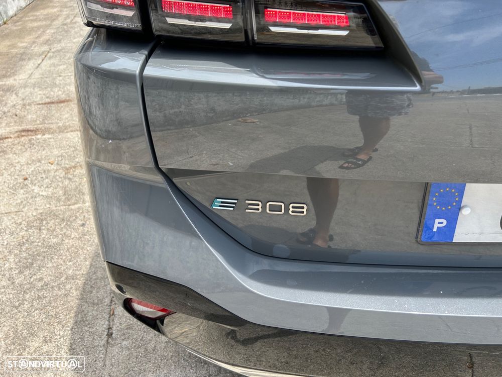 Peugeot e-308 - 3