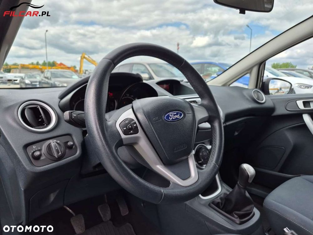 Ford Fiesta - 9