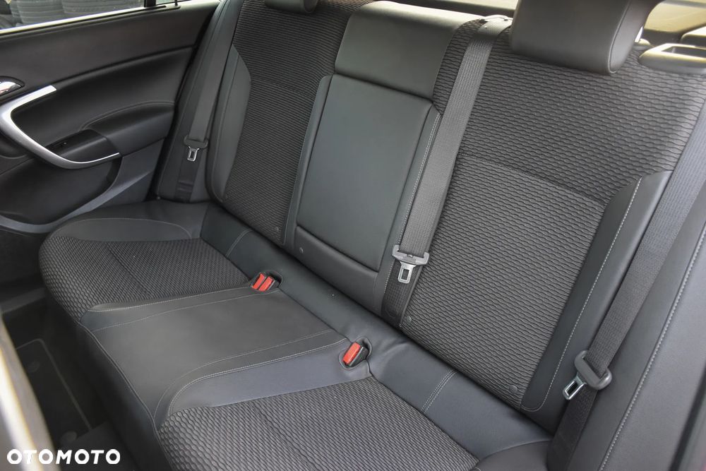 Opel Insignia 1.6 T Cosmo EU6 - 38