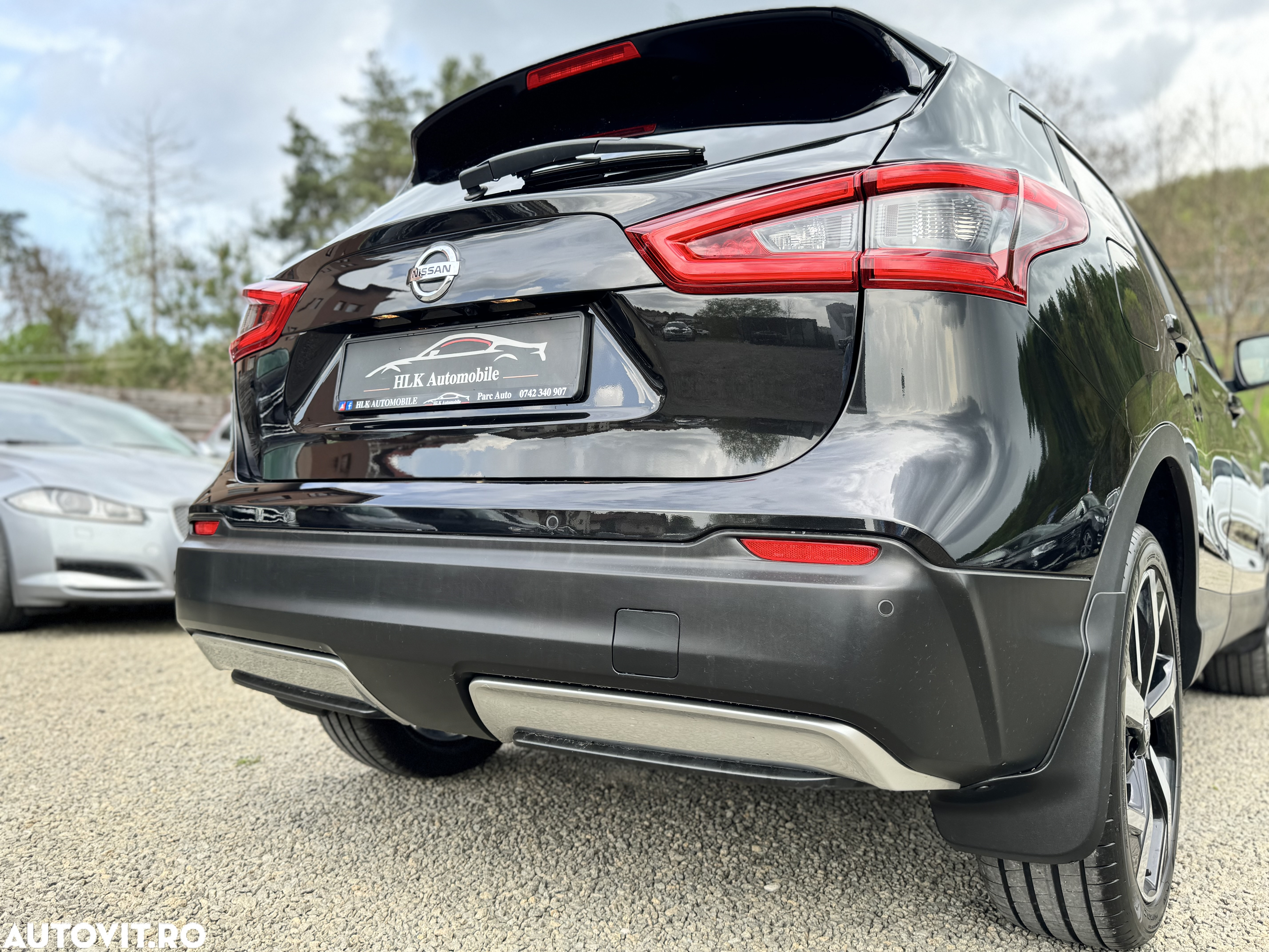 Nissan Qashqai 1.6 DCI Xtronic TEKNA+ - 28