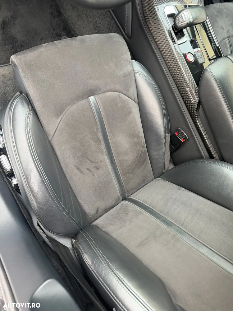 Audi S8 4.0 TFSI quattro Tiptronic - 37