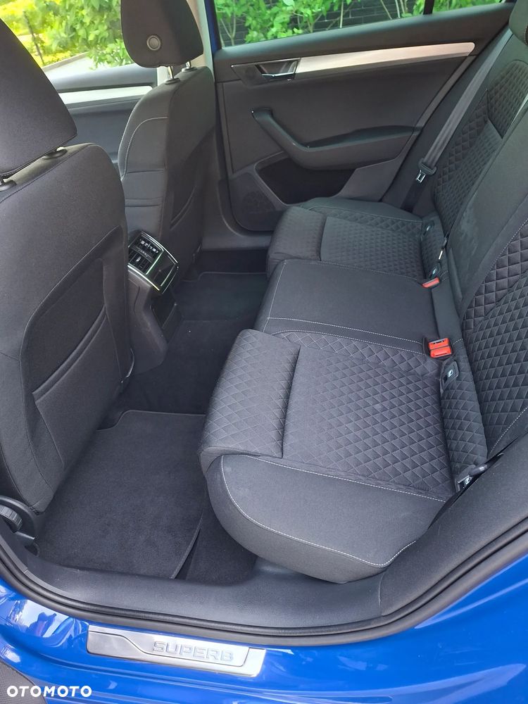 Skoda Superb 2.0 TDI Ambition DSG7 - 10