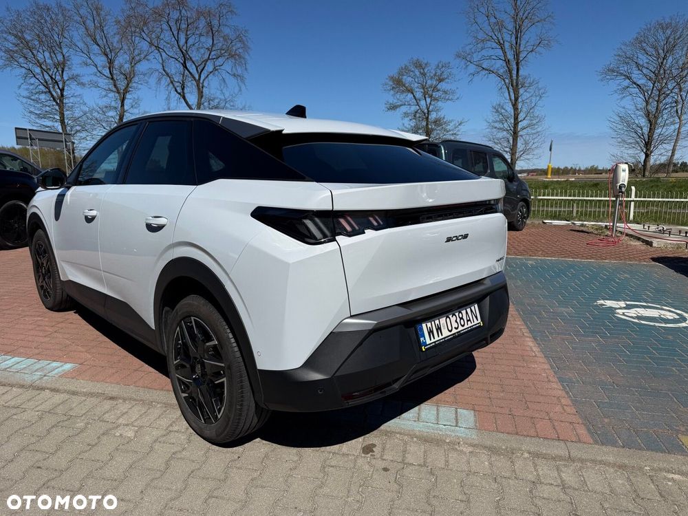 Peugeot 3008 1.2 PureTech mHEV Allure Pack S&S e-DCS6 - 5