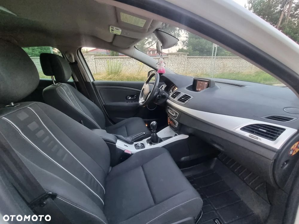 Renault Megane 1.2 16V TCE Energy Dynamique - 4