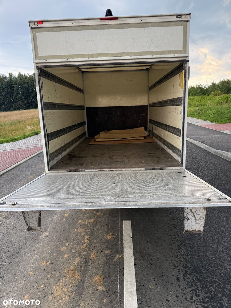 Mercedes-Benz SPRINTER - 16