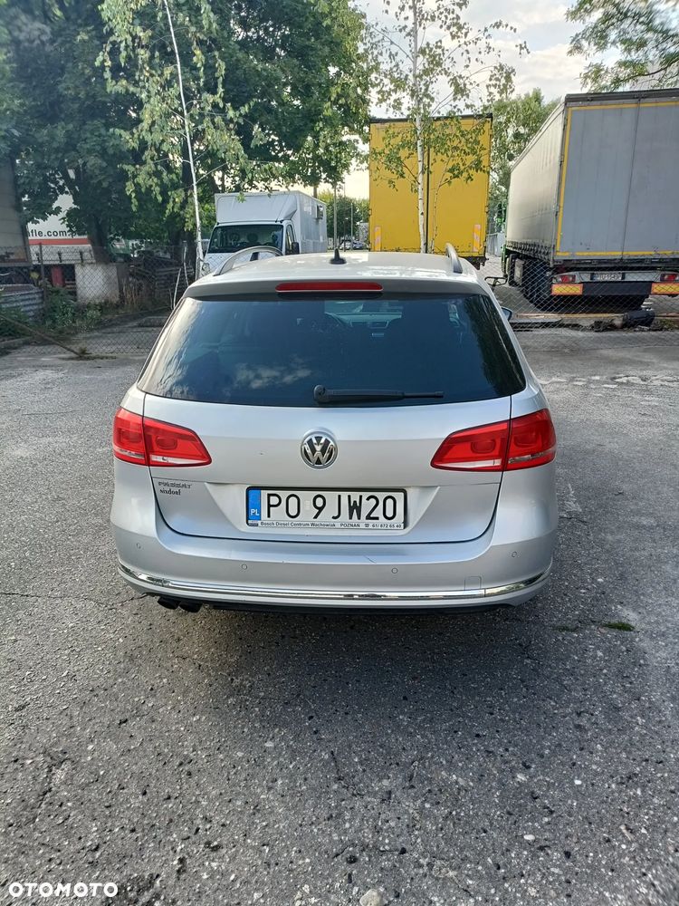 Volkswagen Passat 2.0 TDI DPF Comfortline - 4