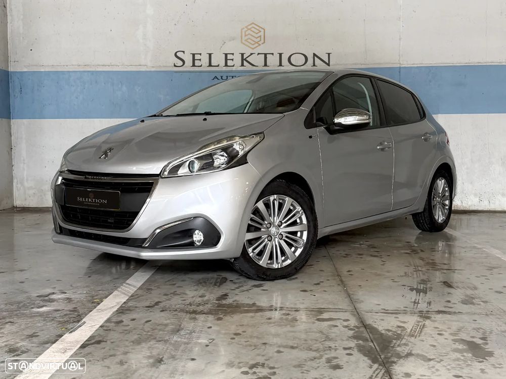 Peugeot 208 1.2 VTi SE Style - 1