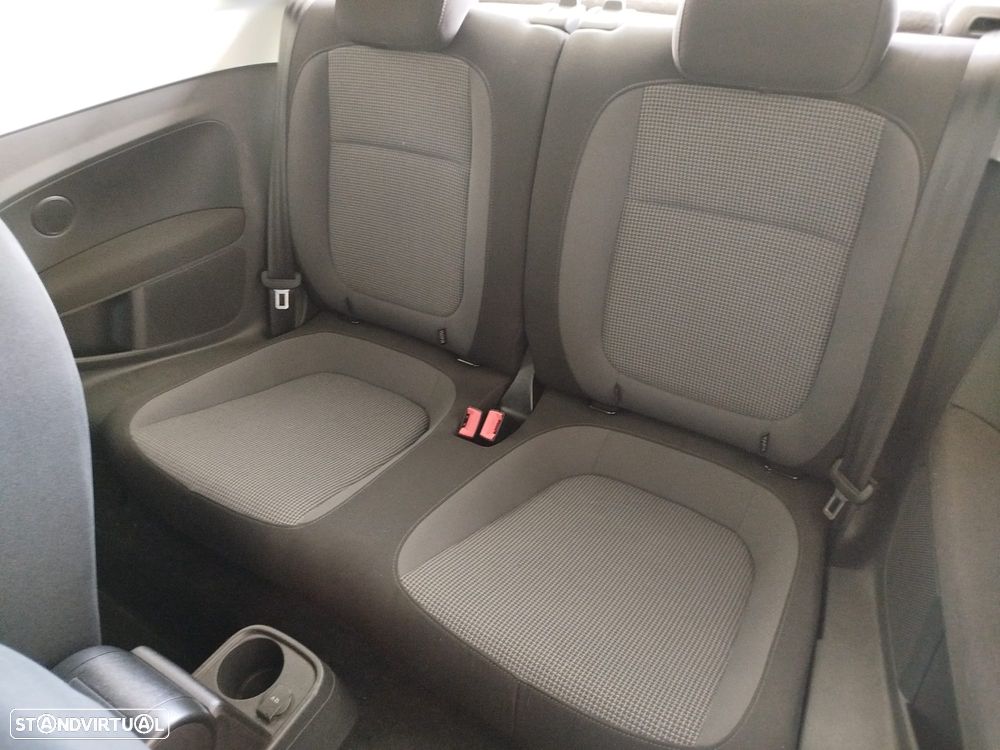 VW New Beetle 1.6 TDi - 18