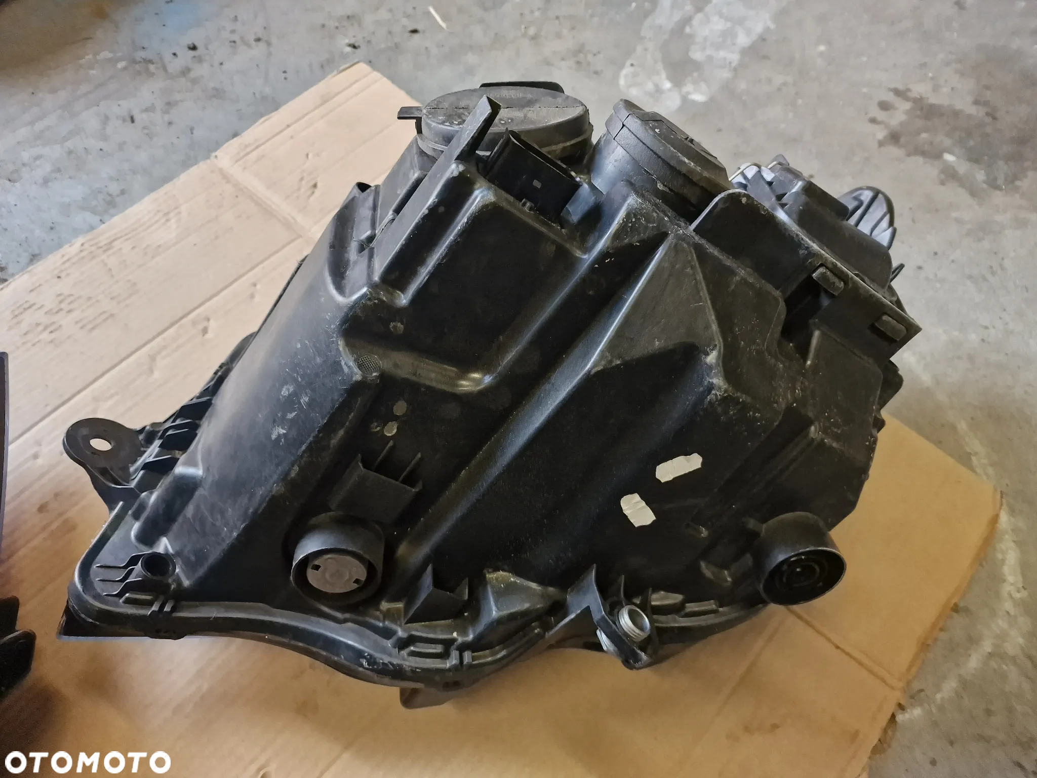 Reflektor prawy Cupra  10f.941.008H - 3