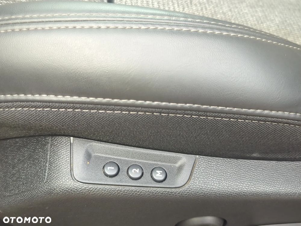 Peugeot 3008 1.2 PureTech Allure - 15