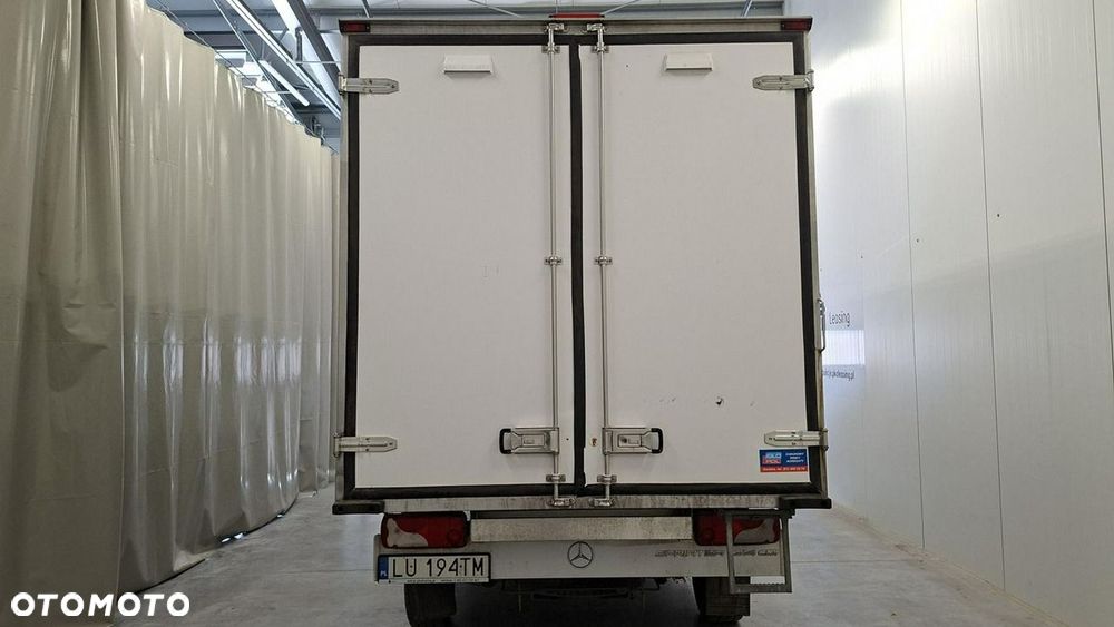 Mercedes-Benz Sprinter - 5