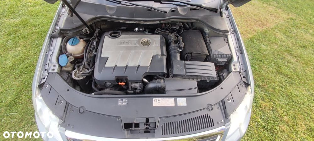 Volkswagen Passat 2.0 TDI 4Mot Highline DSG - 13