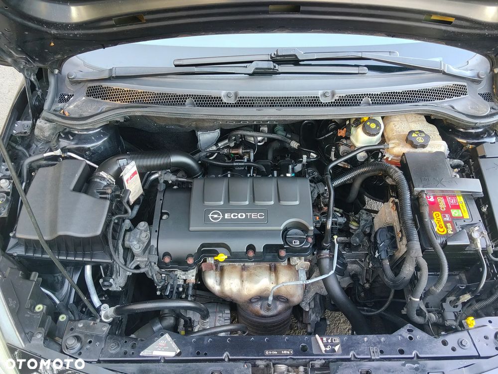 Opel Astra 1.4 ecoFLEX - 23