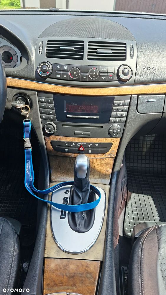 Mercedes-Benz Klasa E 280 CDI 4Matic Automatik Avantgarde DPF - 12