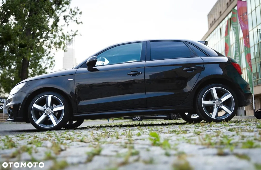 Audi A1 1.6 TDI Sportback S tronic S line Sportpaket - 9