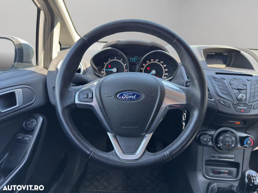 Ford Fiesta - 7