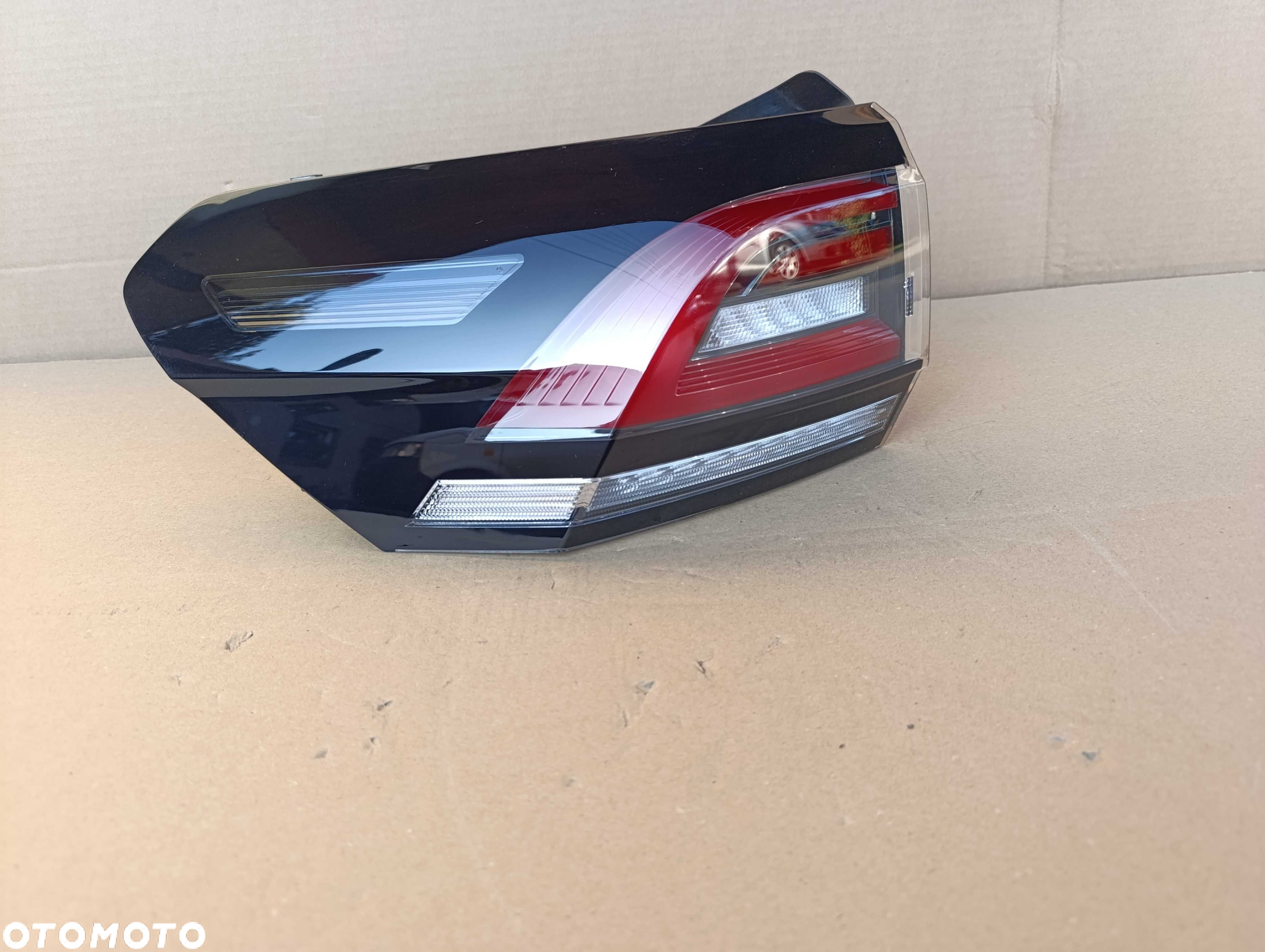 VW TAIGO 22- lampa lewa tył tylna oryginał idealna LED 2G7.945.095 - 2
