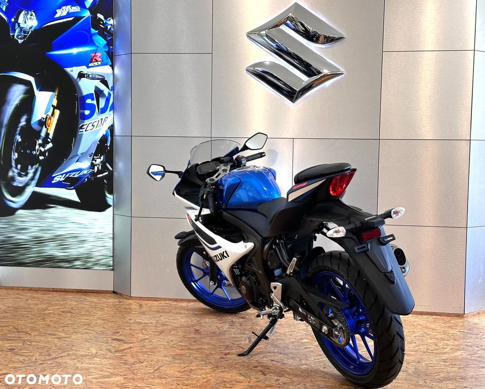 Suzuki GSX-R - 6