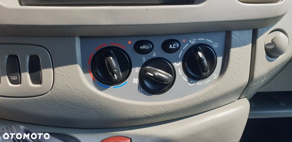 Nissan Primastar - 12