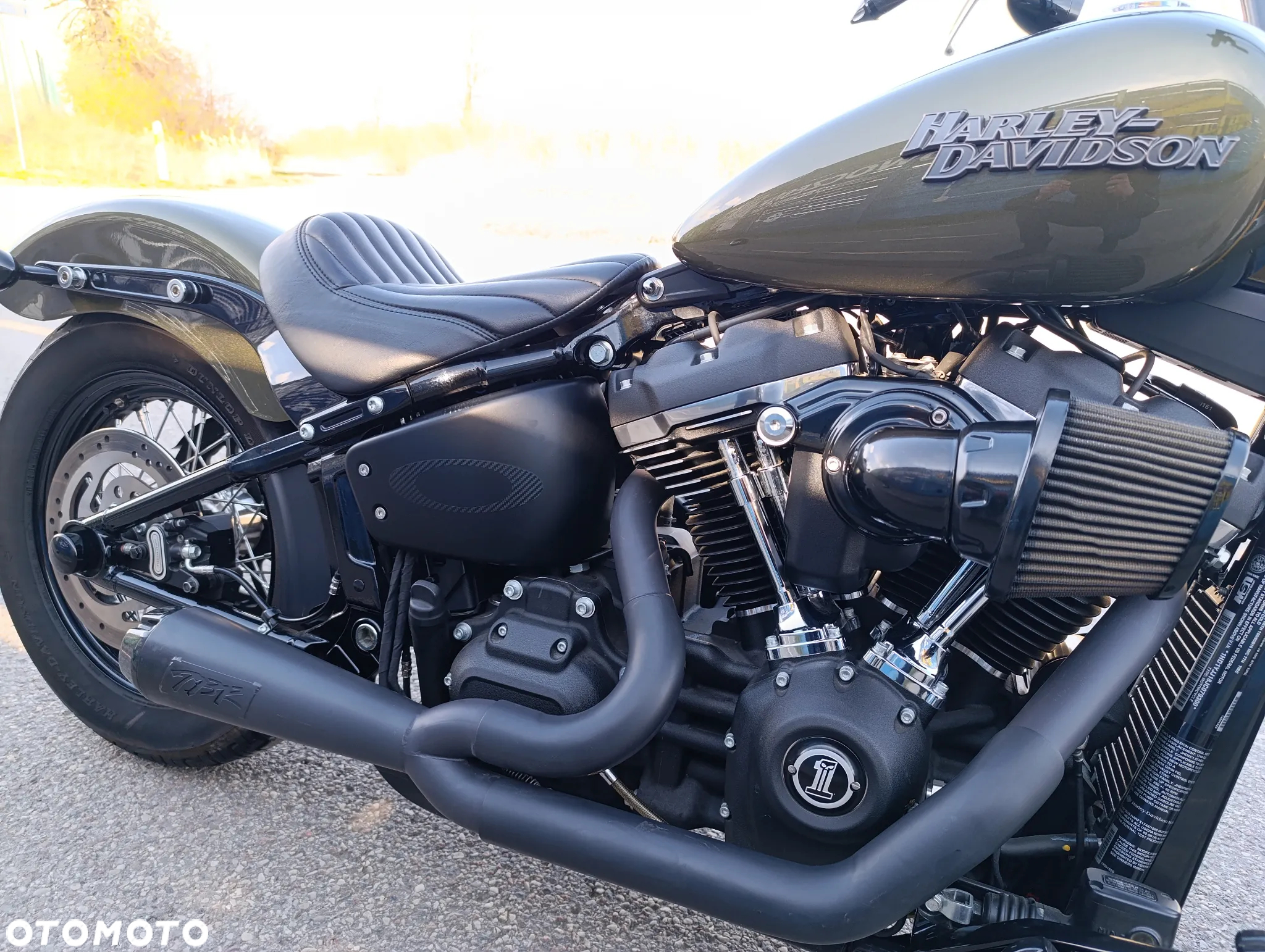 Harley-Davidson Softail Street Bob - 18