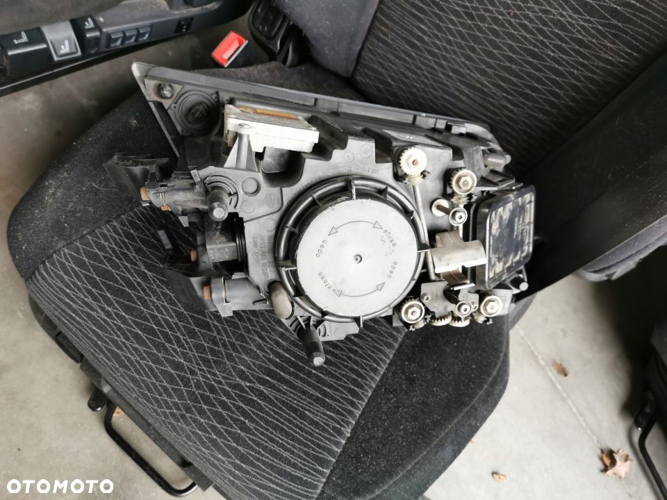LAMPA XENON VOLVO FH 13 ORYGINAŁ PRAWA - 2