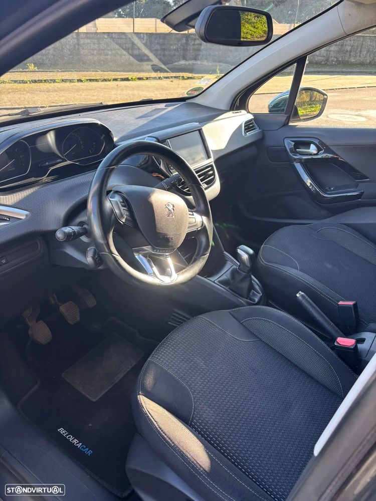 Peugeot 208 PureTech 82 Start & Stop Allure - 6