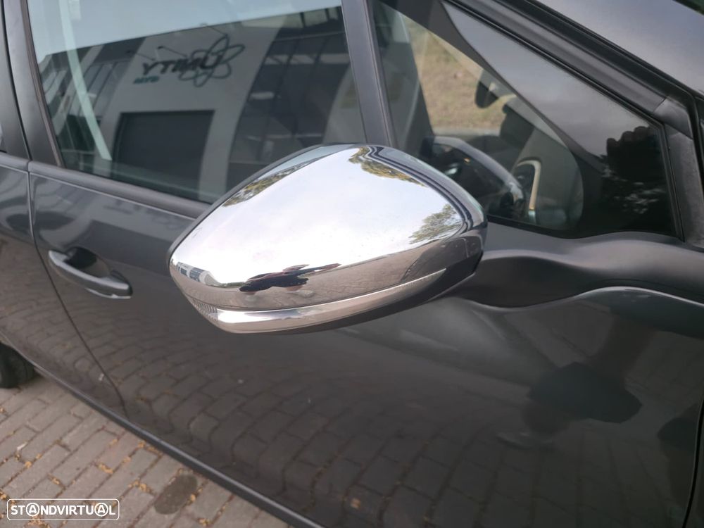 Peugeot 208 1.2 PureTech Style - 18