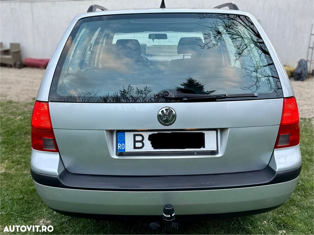 Volkswagen Golf 1.6 Comfortline - 15