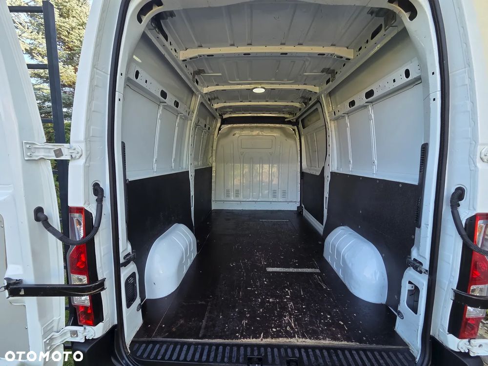 Renault Master - 25