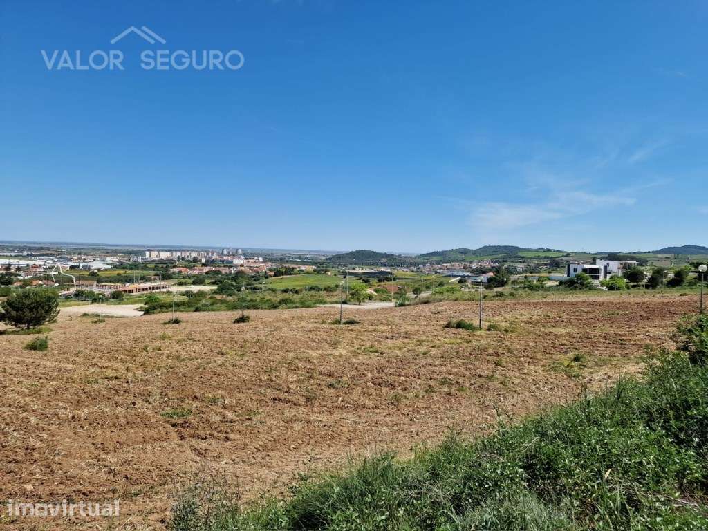 Lote para construção moradia na Urbanização Fontainhas em Alenquer - Grande imagem: 2/6