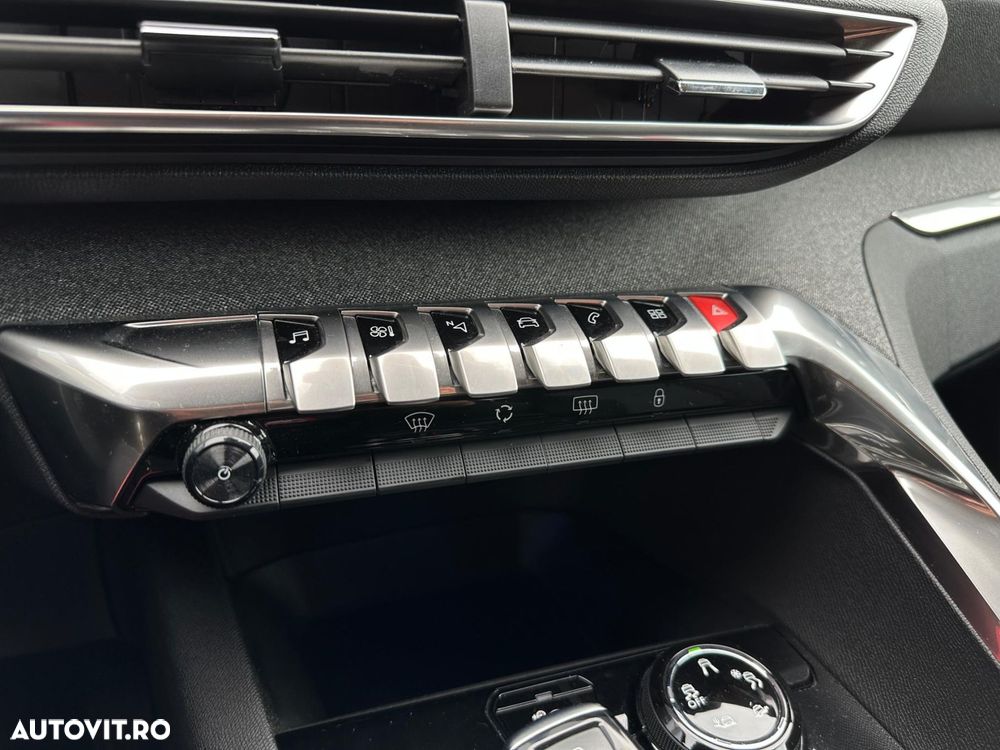 Peugeot 3008 - 18