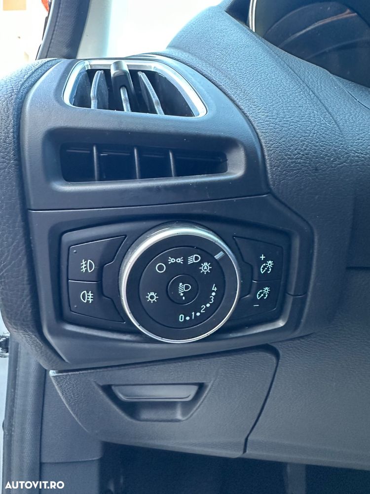 Ford Focus 1.5 TDCi Titanium - 23