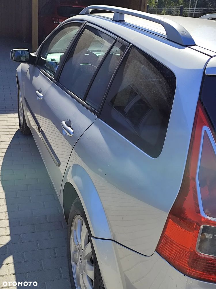 Renault Megane ver-ii-1-6-16v-confort-authentique - 7