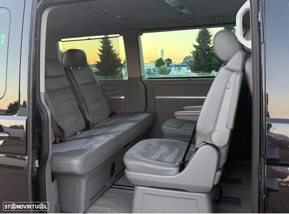 VW Multivan 2.5 TDi Highline - 5